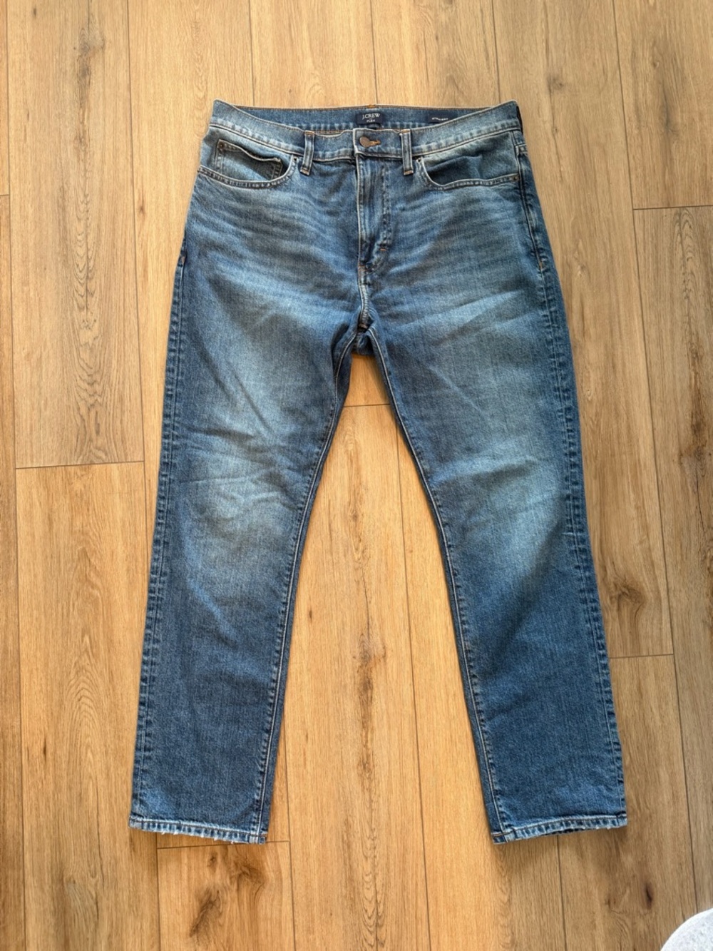 J. Crew men’s straight flex blue jeans
